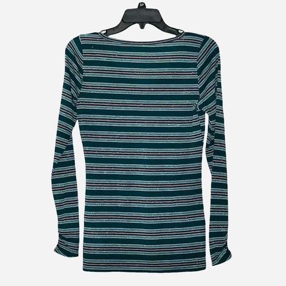Hollister Must Have Collection Green Striped Holiday V-Neck T-Shirt - Picture 3 of 4